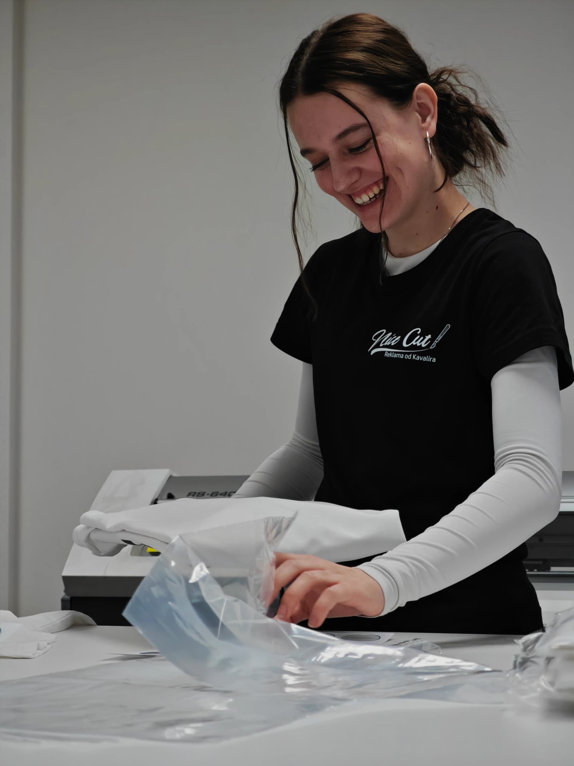 Lifestyle foto — firemní akce s produkty NiceCut